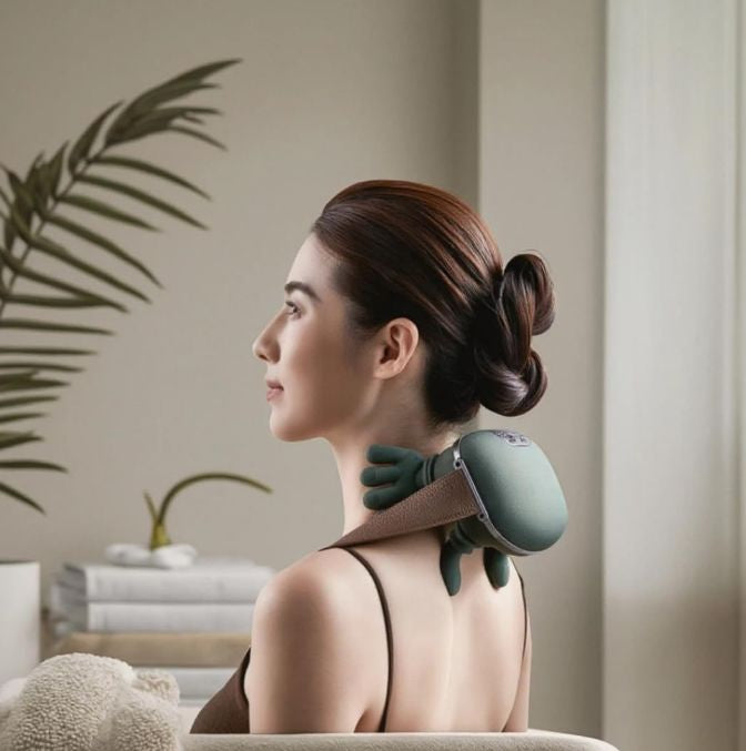 Phenitch New Massager About Kneading and Heating Neck Massager